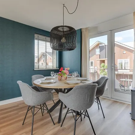 Meerzicht 57 - 3 Bedroom Appt With Sunny Terrace