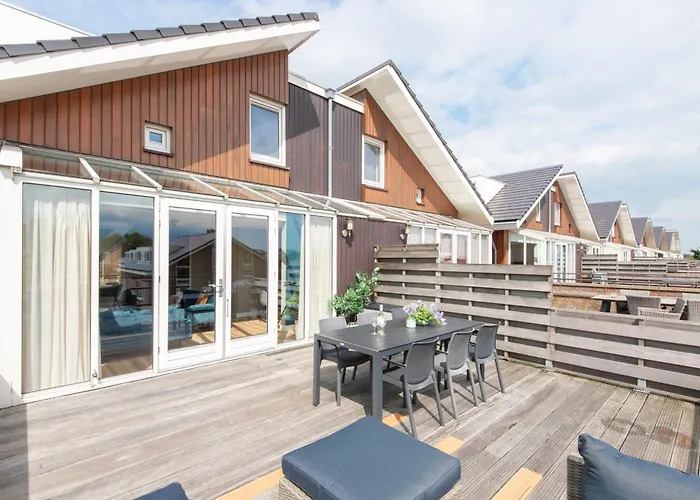 Meerzicht 57 - 3 Bedroom Appt With Sunny Terrace *