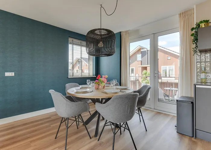 Meerzicht 57 - 3 Bedroom Appt With Sunny Terrace