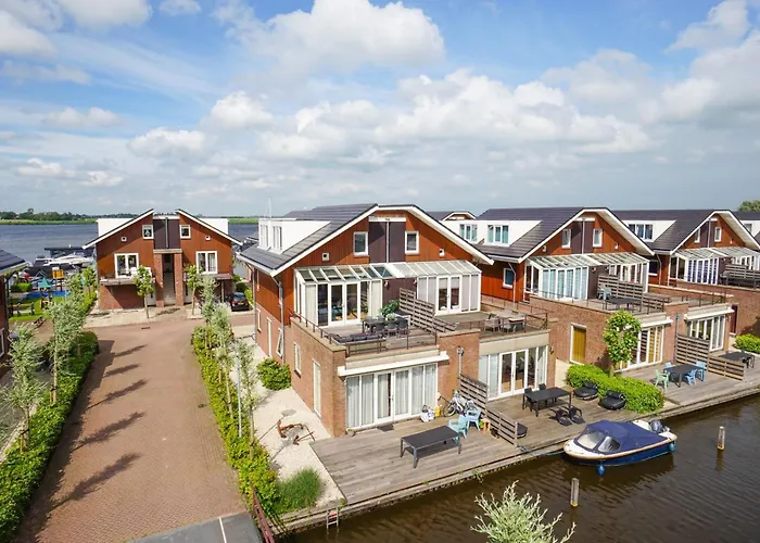 Meerzicht 57 - 3 Bedroom Appt With Sunny Terrace * Uitgeest