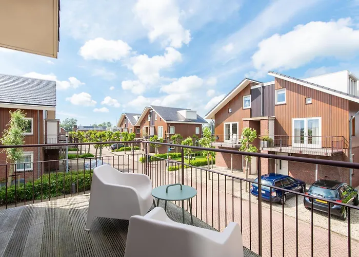 Meerzicht 57 - 3 Bedroom Appt With Sunny Terrace * Uitgeest